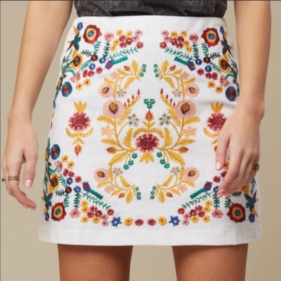 Altar'd State Dresses & Skirts - Altar’d State white linen embroidered floral skirt